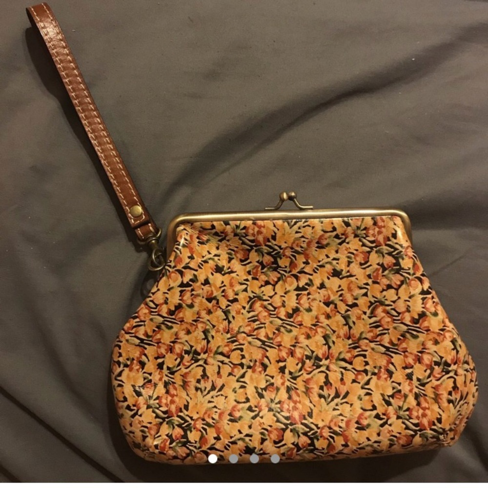 Patricia Nash floral wristlet!
